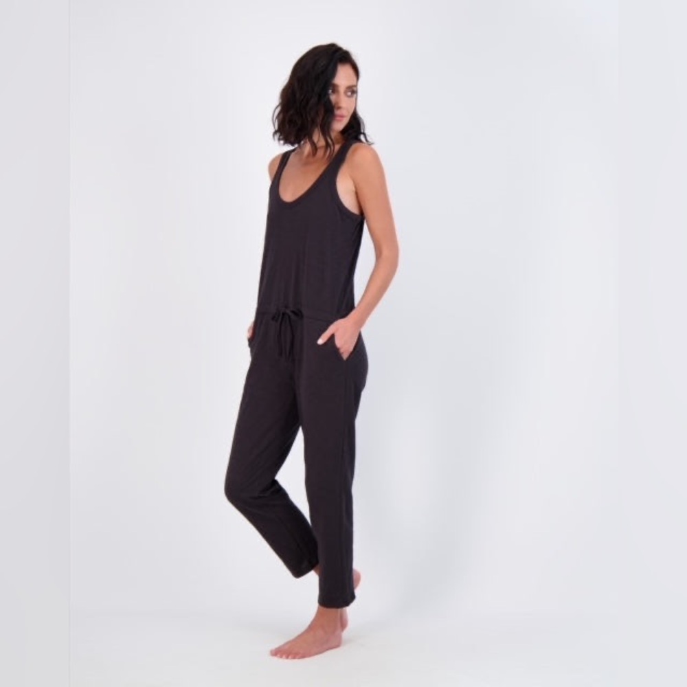 Leallo RILEY TANK JUMPSUIT size large‎